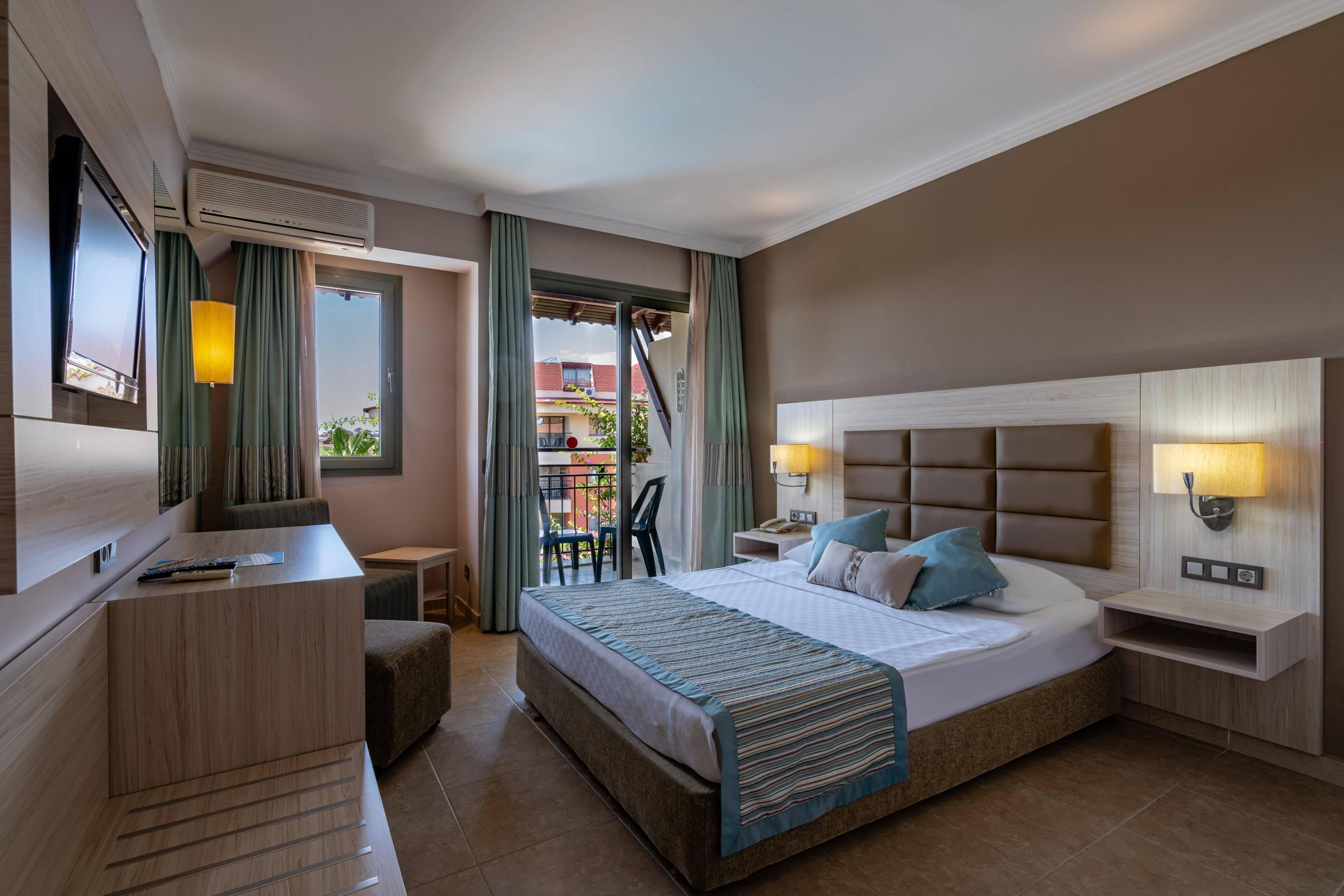 Palmeras Beach Hotel Паяллар Экстерьер фото