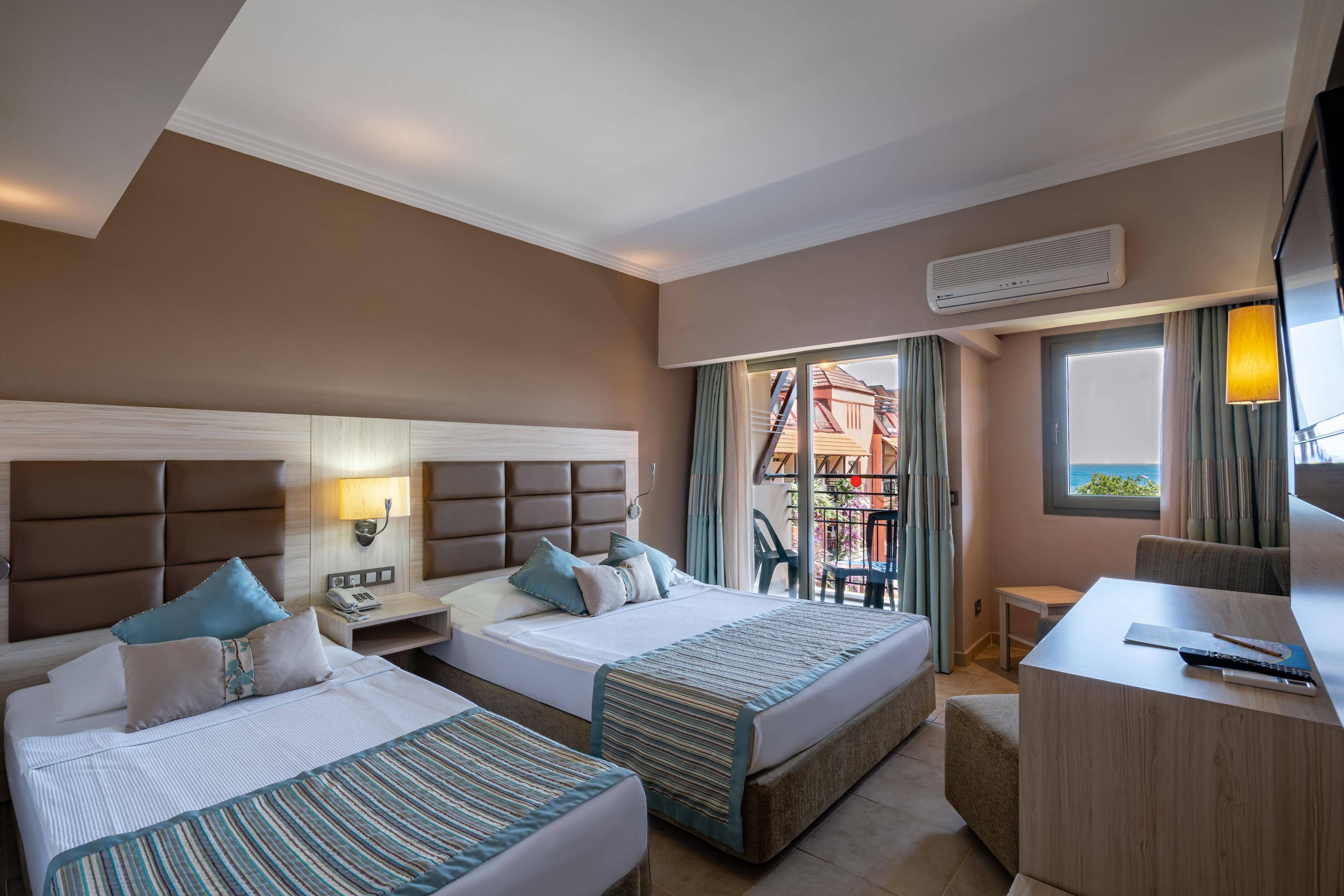 Palmeras Beach Hotel Паяллар Экстерьер фото